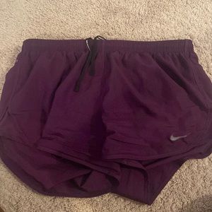 NIKE RUNNING SHORTS